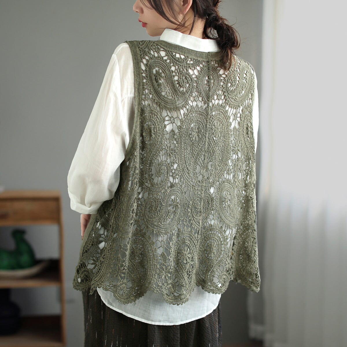 Women Retro Hollow Lace Cotton Vest