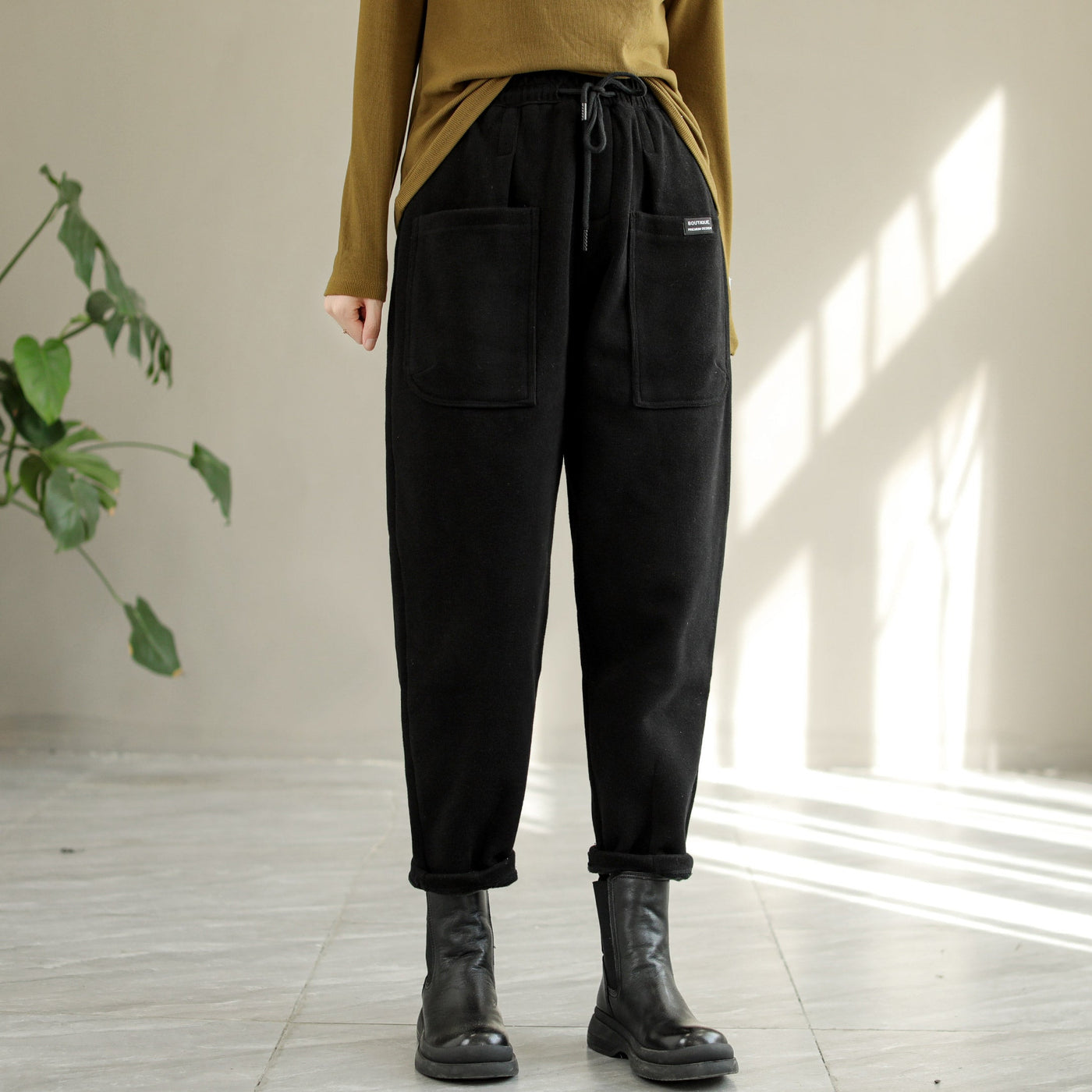 Women Winter Cotton Furred Solid Pants Oct 2022 New Arrival M Black 