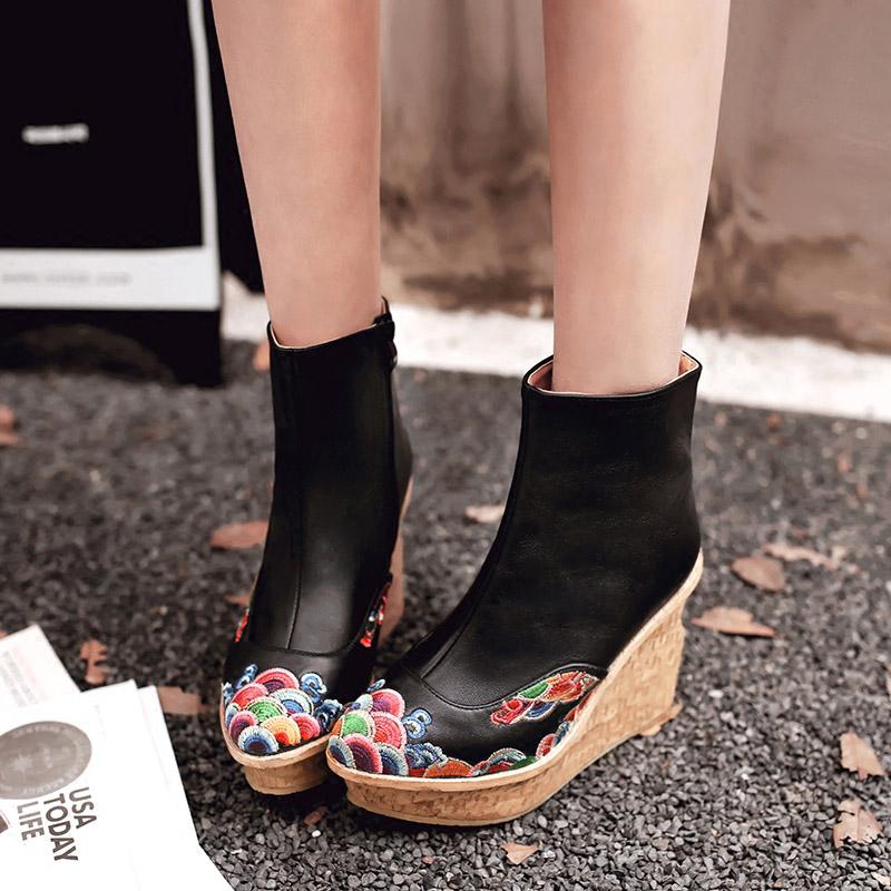 Women's Embroidered Retro Wedge Boots